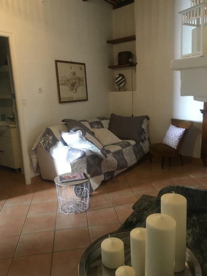 Christine Villa Bonnieux Bagian luar foto