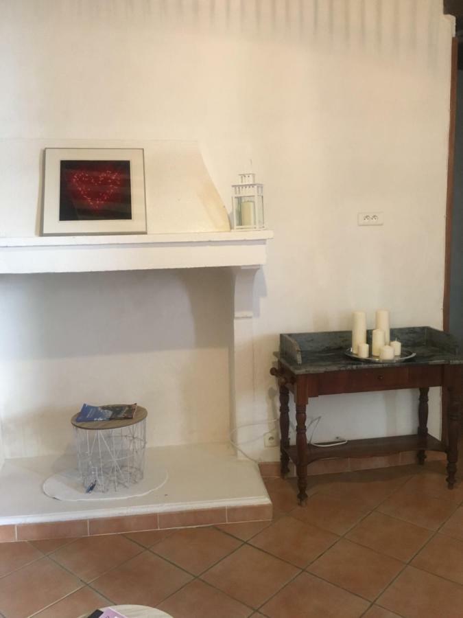 Christine Villa Bonnieux Bagian luar foto