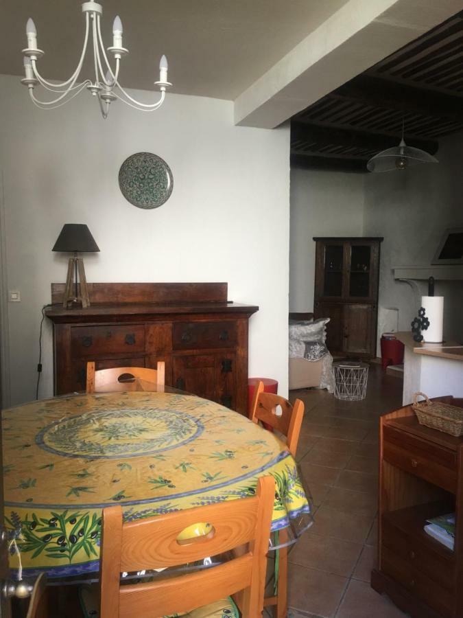 Christine Villa Bonnieux Bagian luar foto